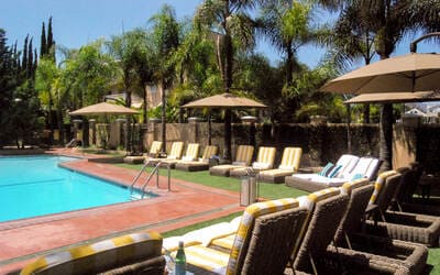 hollywood hotel pool