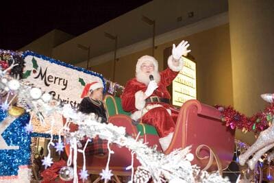 peninsula parade of lights_parade 2