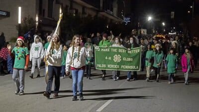peninsula parade of lights_parade