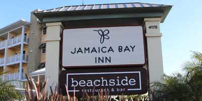 Beachside-@-Jamaica-Bay-Inn_4x2