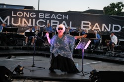 4-muni-band-barbara-morrison-