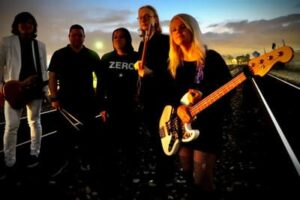 infinite sadness_concerts on the pier