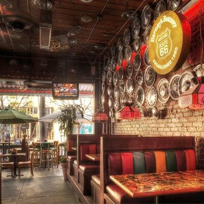 Barney's Beanery_Santa Monica_Interior4