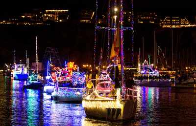 holiday harbor boat parade_2