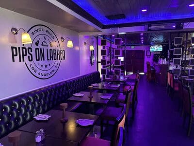 LA-Pips_on_LaBrea_interior_2