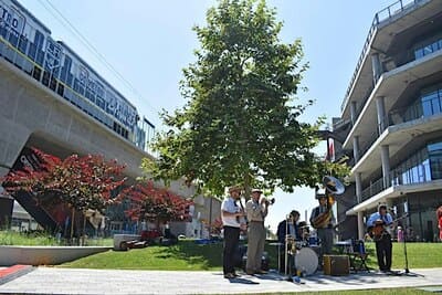 swing dance_ivy station_3